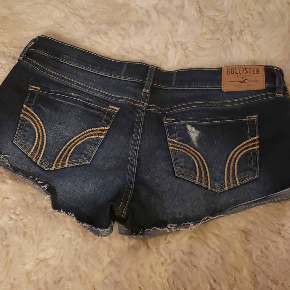 HOLLISTER Short - Picture 5 of 16